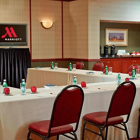 Marriott Hartford/Windsor Airport Otel Dış mekan fotoğraf